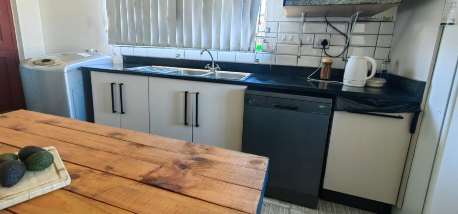 3 Bedroom Property for Sale in Pacaltsdorp Western Cape